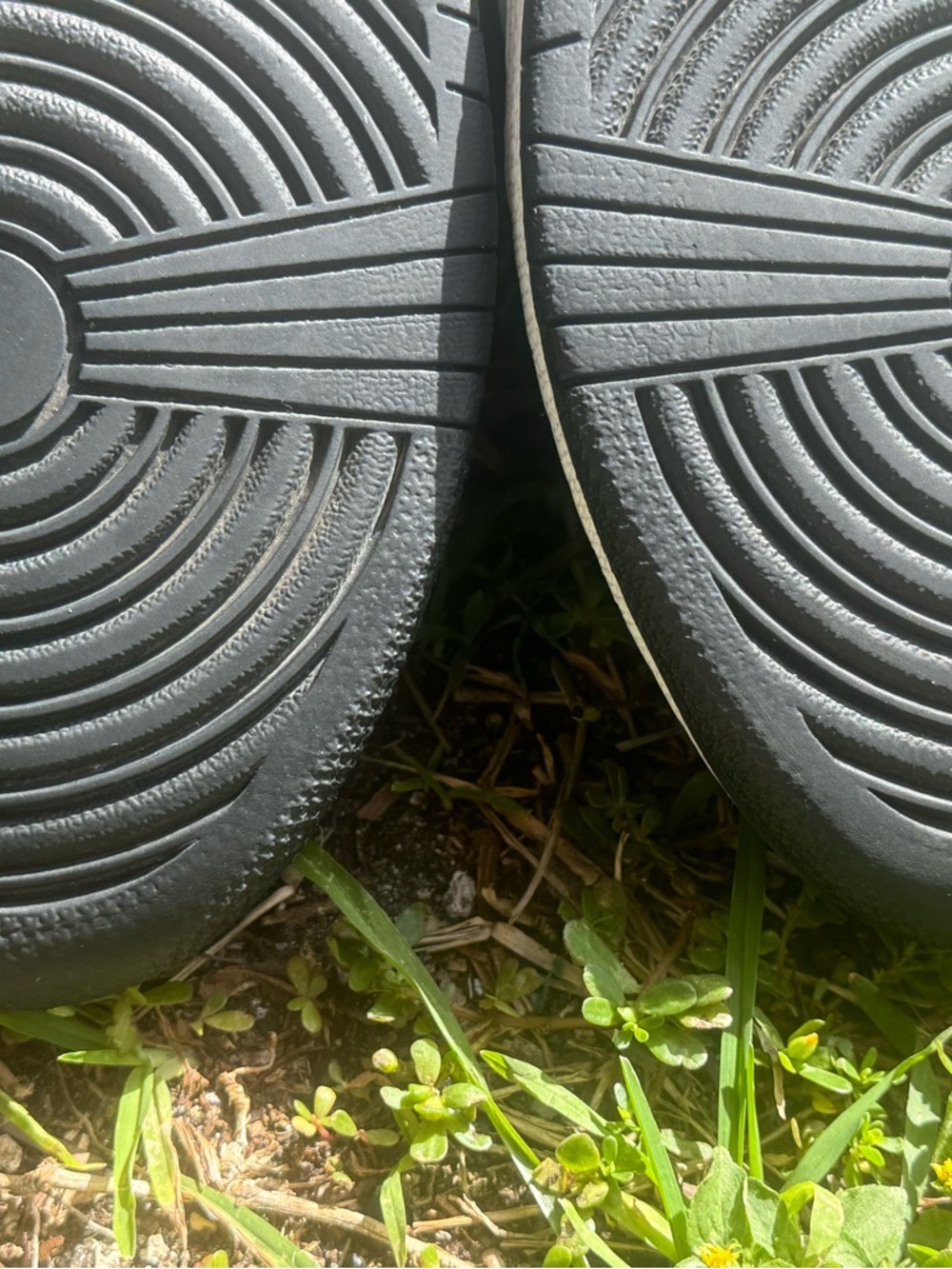 Nike Air Jordan 1 Retro High OG "Black White" GS - Picture 12 of 15